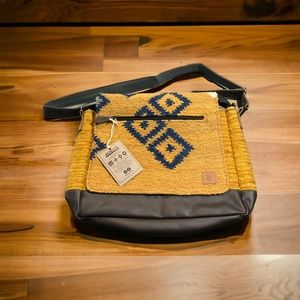 Achiote Handwoven Wool/Leather tote/computer bag. NWT. Made in Guatemala